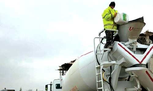 BETONA SU GEÇİRİMSİZLİK KATKISI EKLEMEK SU YALITIMI İÇİN YETERLİ MİDİR ? 