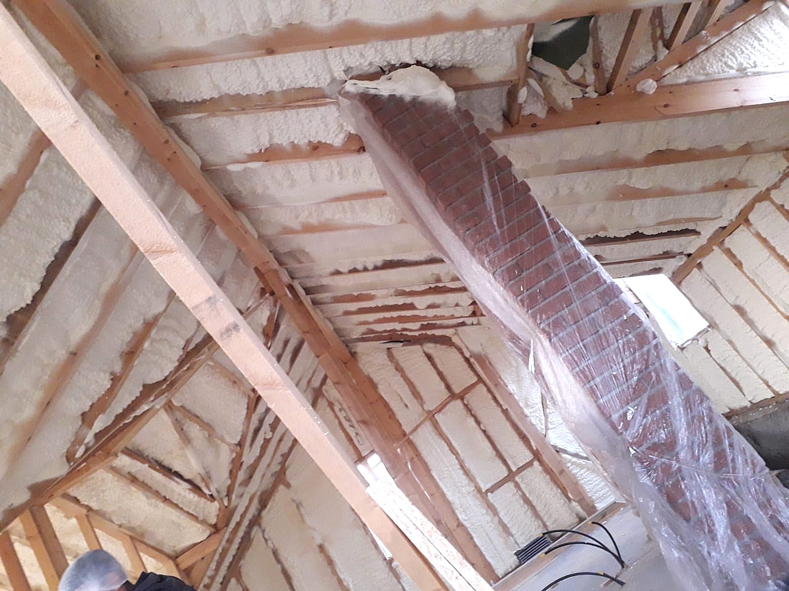 Ahşap Villa Sprey Poliüretan Köpük  Isı Yalıtımı